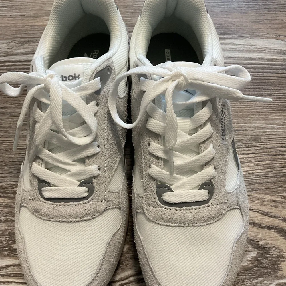 Reebok Classic AZ White and Grey Sneakers 7.5 NWOT